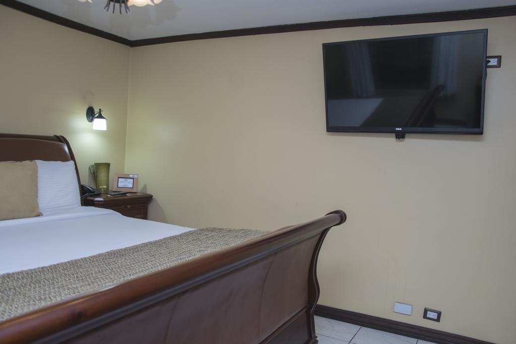 Hotel Chalet Tirol Heredia Phòng bức ảnh